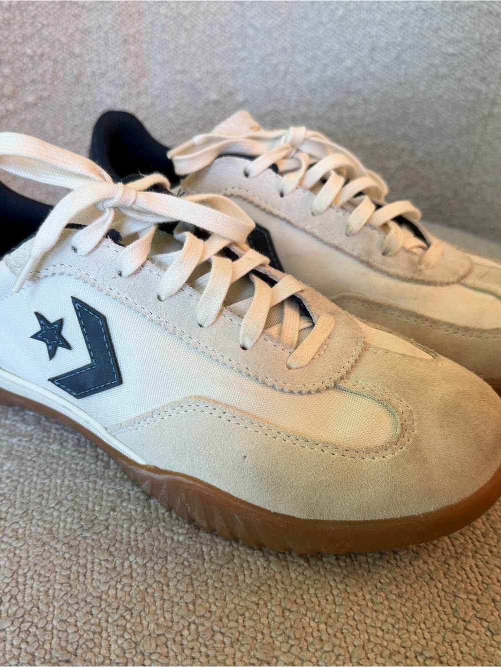 Converse Unisex Run Star Ox Trainer sneaker in egret/navy/gum - Picture 2 of 5